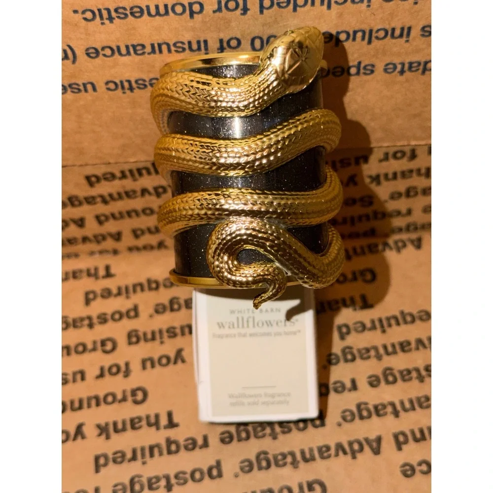 Bath anBody Works Wallflowers Coiled Snake Gold Glitter halloween Plug-In
